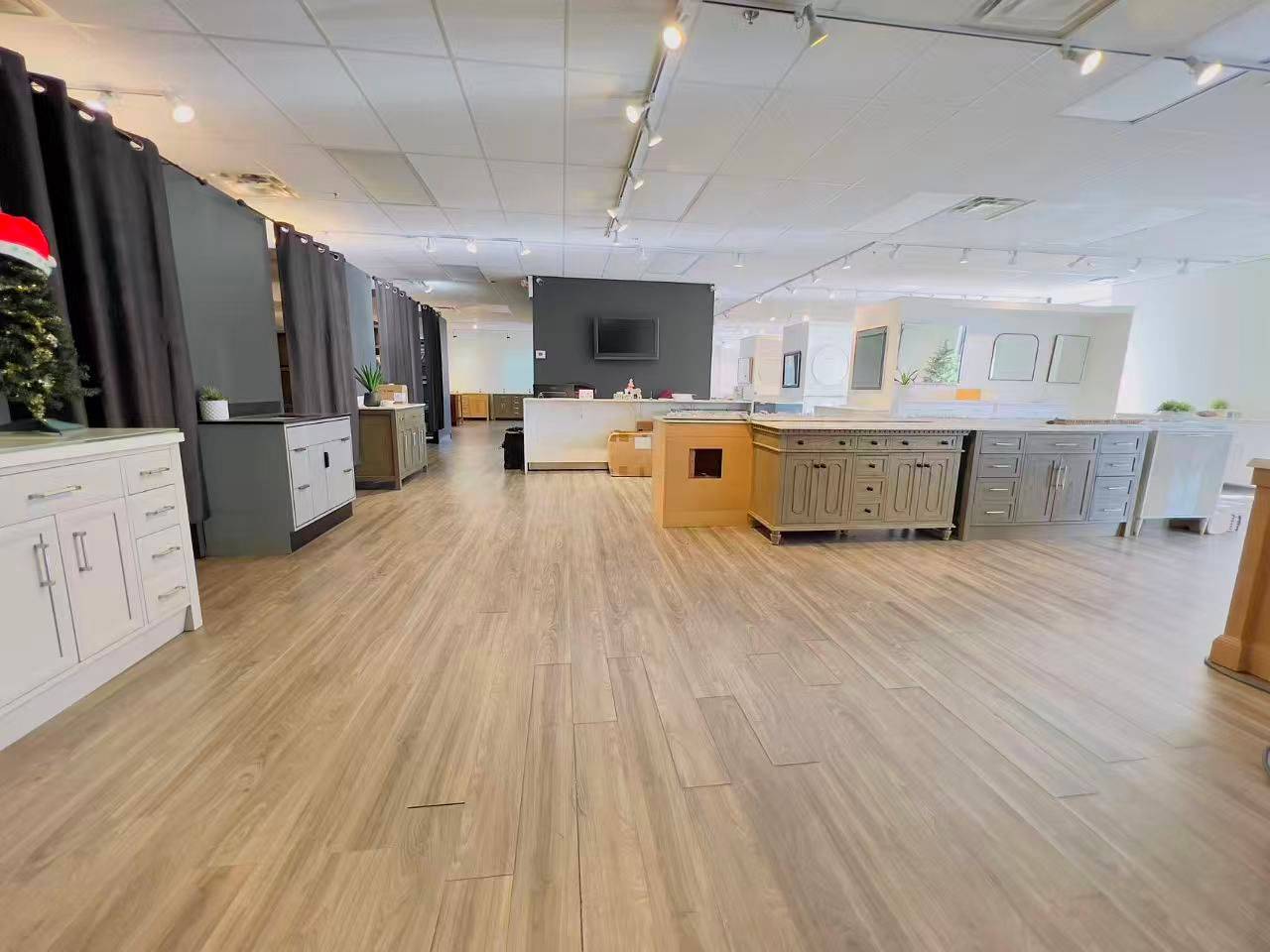 100 Steelcase RD E #102, Markham, ON L3R 1E8