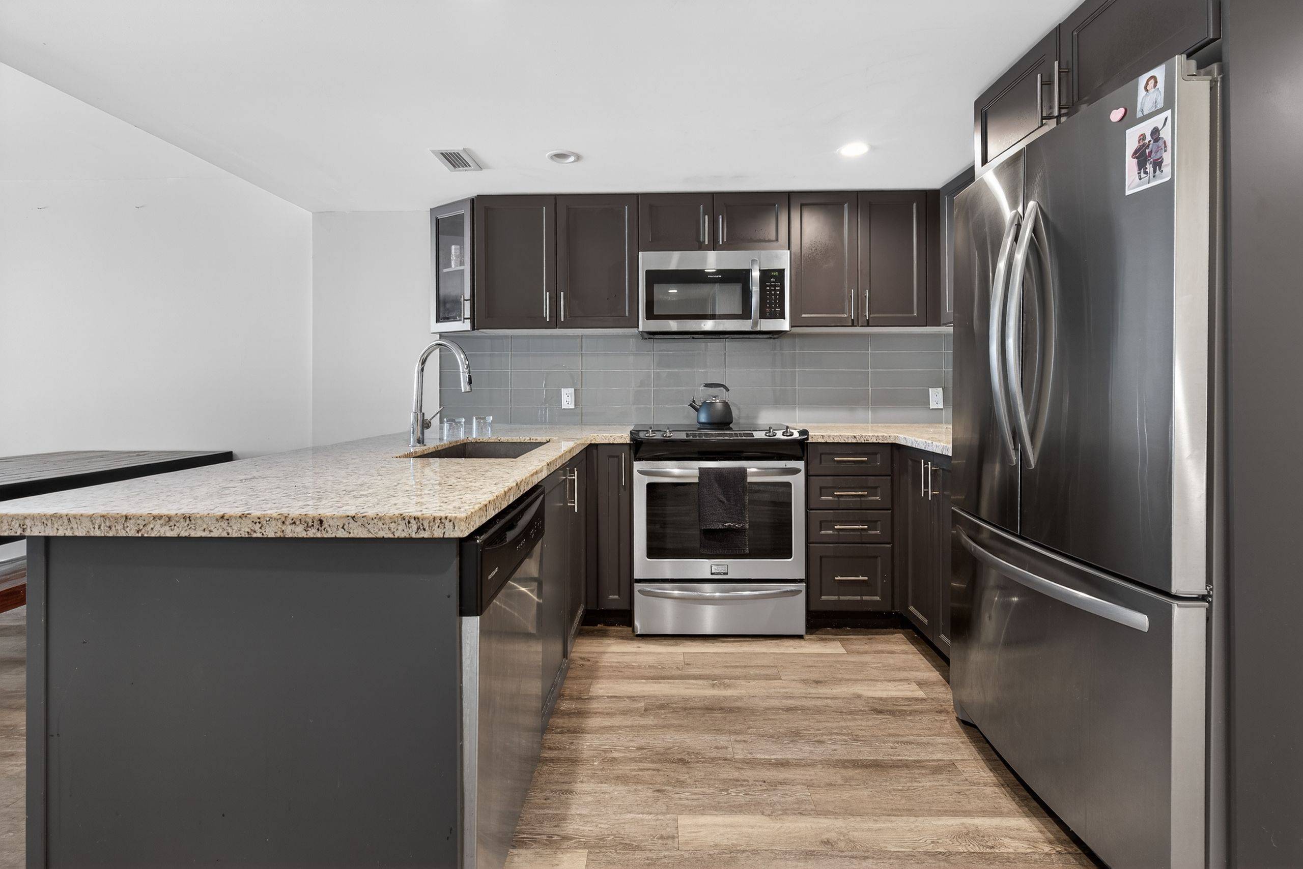 80 Horseshoe BLVD #102, Oro-medonte, ON L4M 4Y8