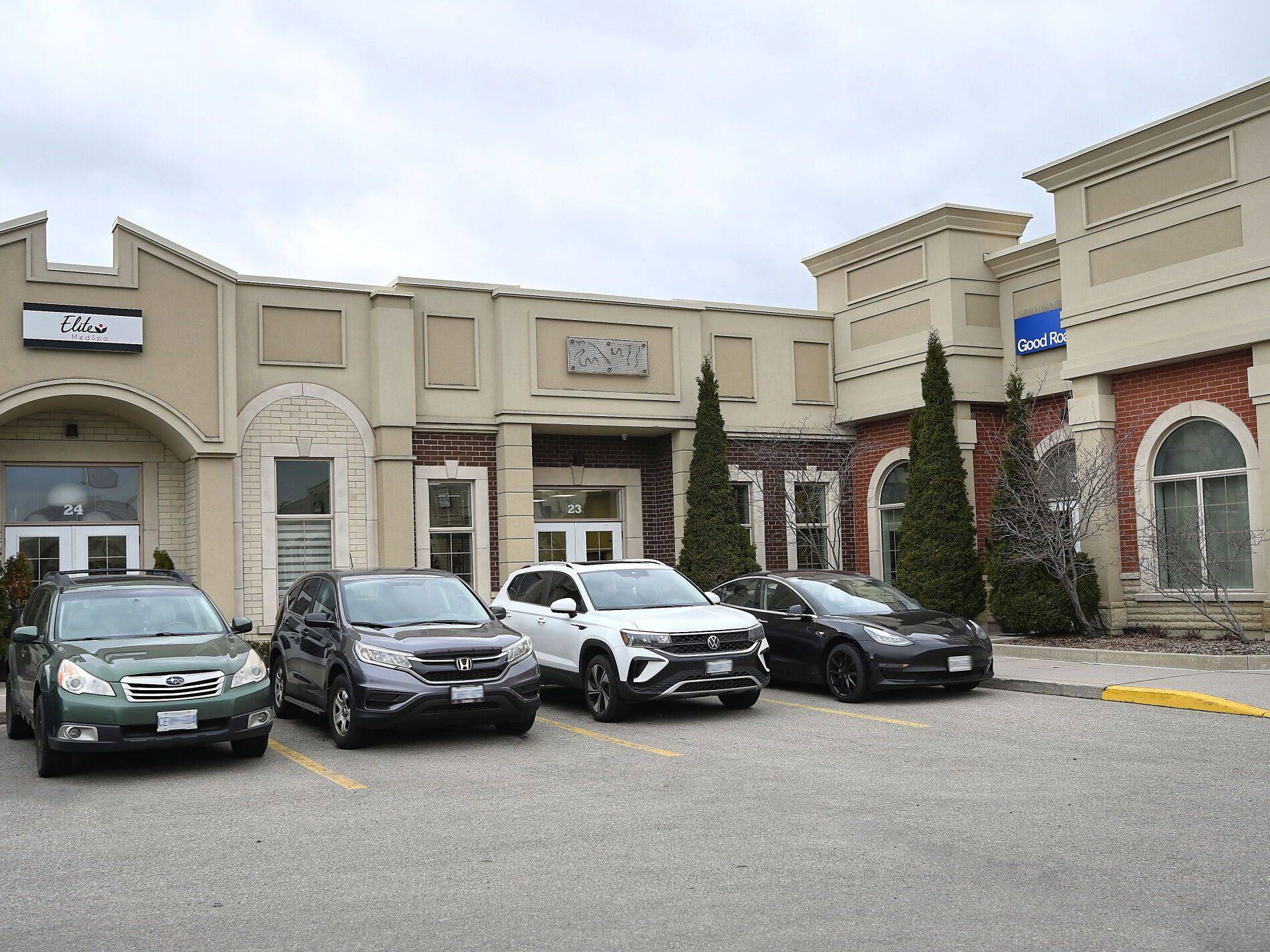 1525 Cornwall RD #23, Oakville, ON L6J 0B2