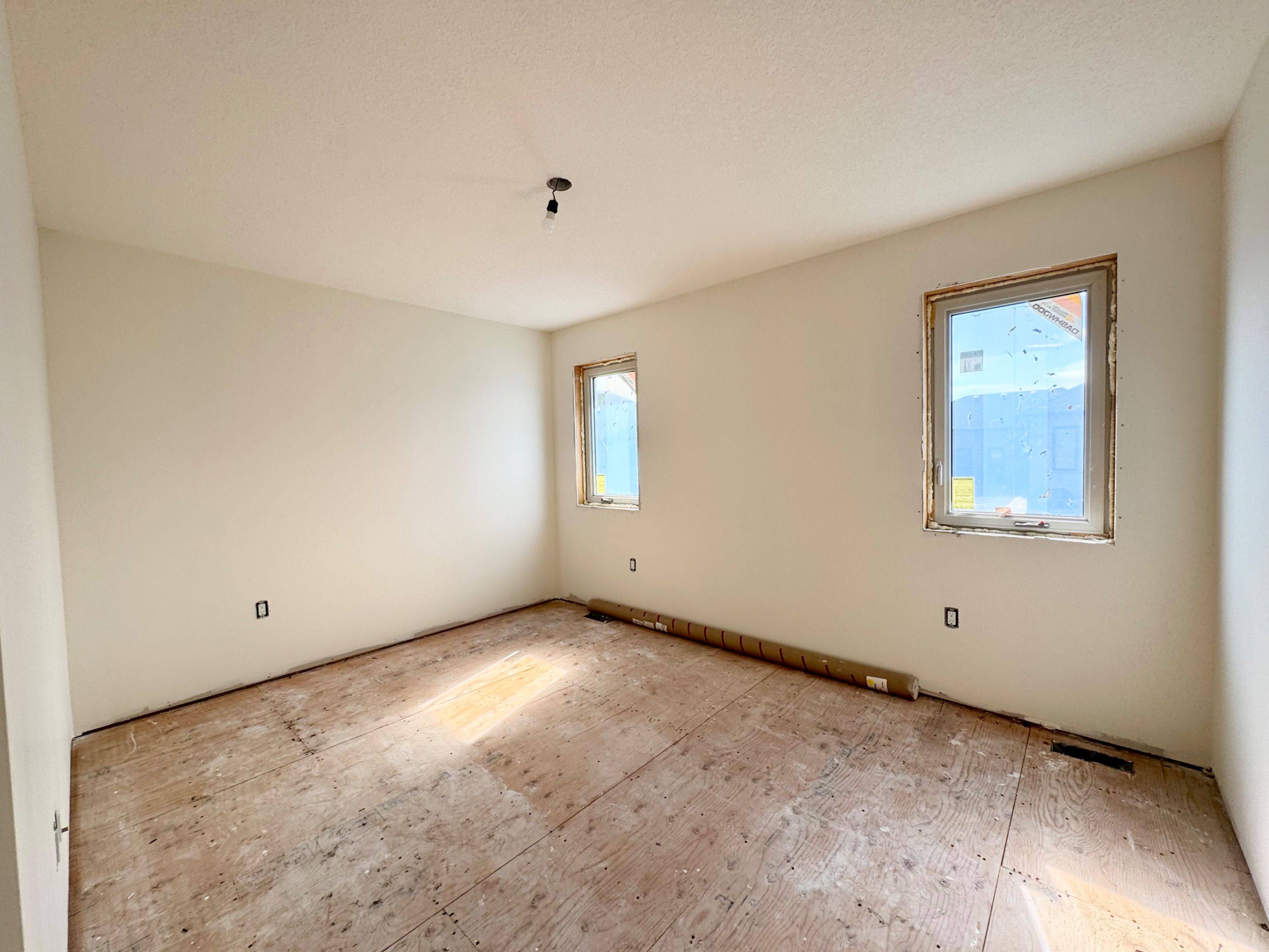 448 BURNSIDE ST, Saugeen Shores, ON N0H 2C3