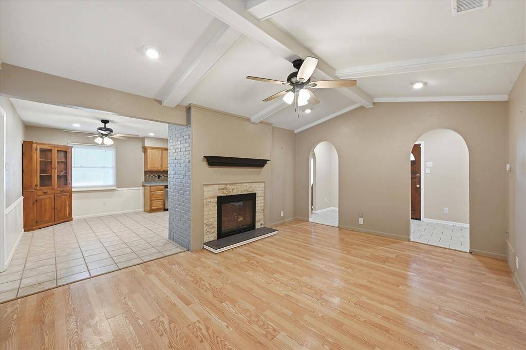 100 Faircrest Drive, Desoto, TX 75115