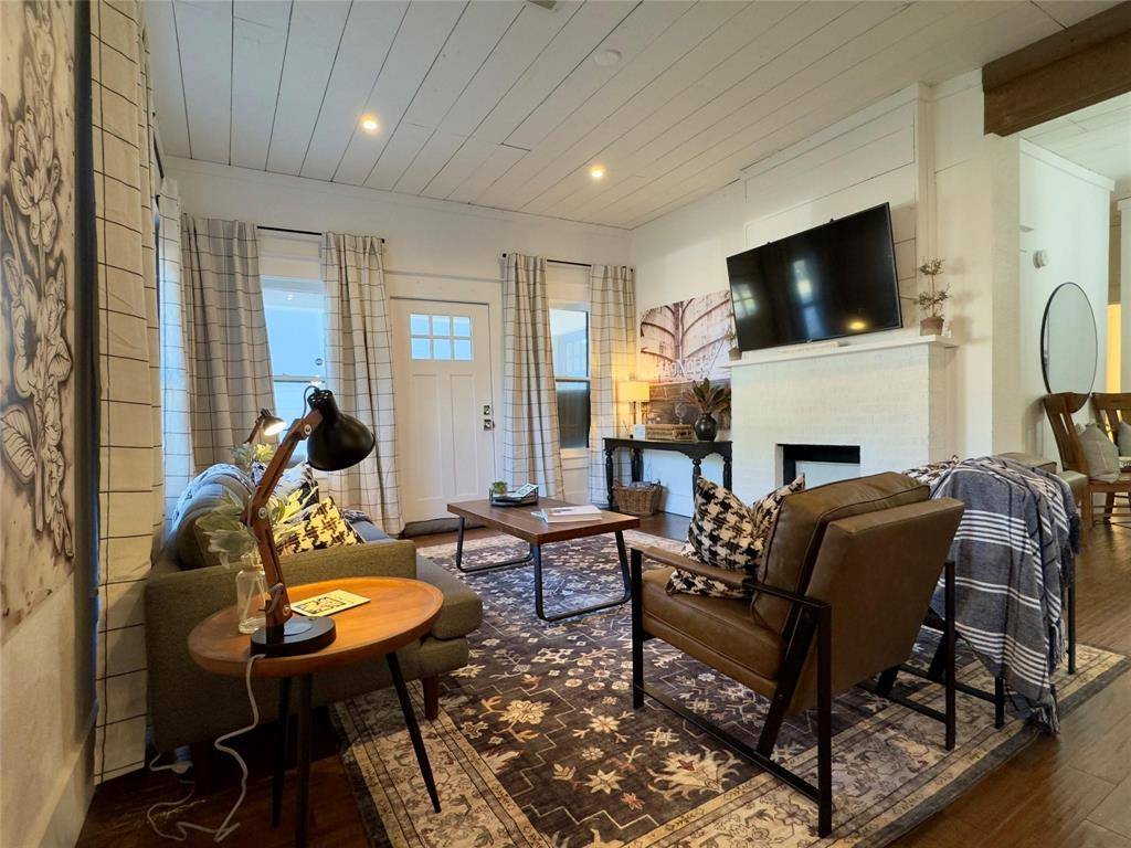 2018 Columbus Avenue, Waco, TX 76701