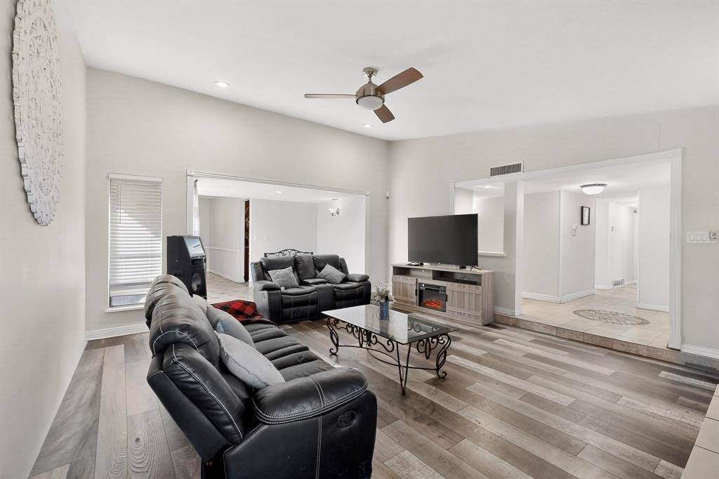 3402 Aquarius Circle, Garland, TX 75044