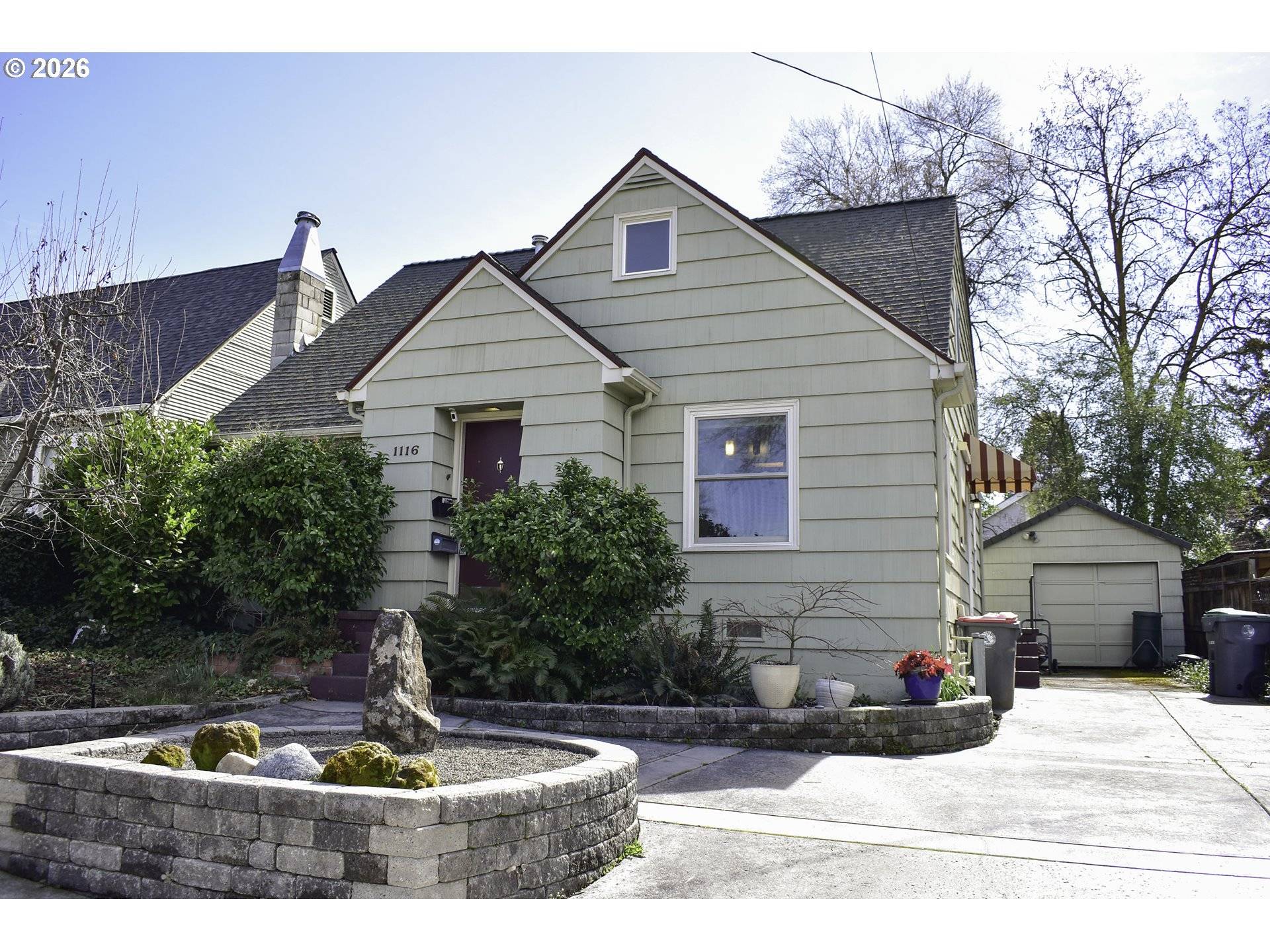 1114 REDDY AVE, Medford, OR 97504