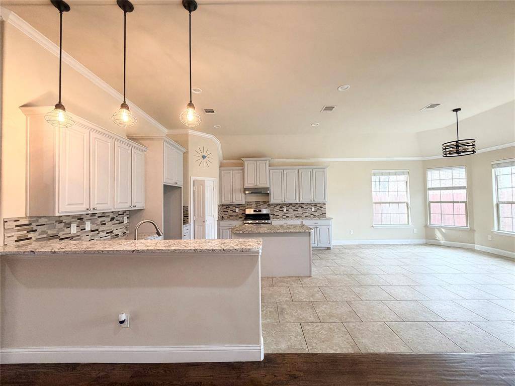 501 Elwood Road, Irving, TX 75061