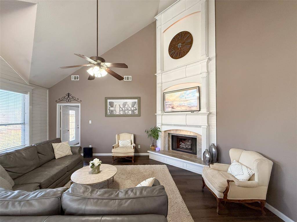 2405 Glenhaven Drive, Corinth, TX 76210