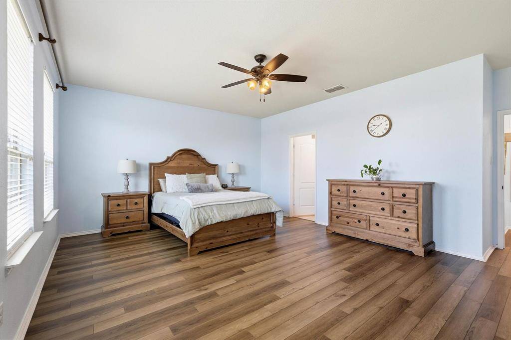 253 Calvert Street, Waxahachie, TX 75165