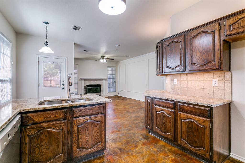 1649 Bennington Drive, Carrollton, TX 75007