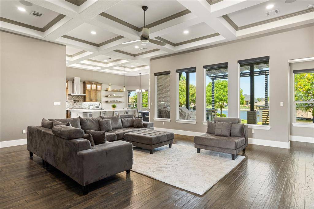 1203 Huntington Cove Court, Granbury, TX 76048