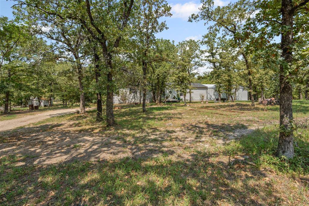 402 Silver Acres Road, Azle, TX 76020