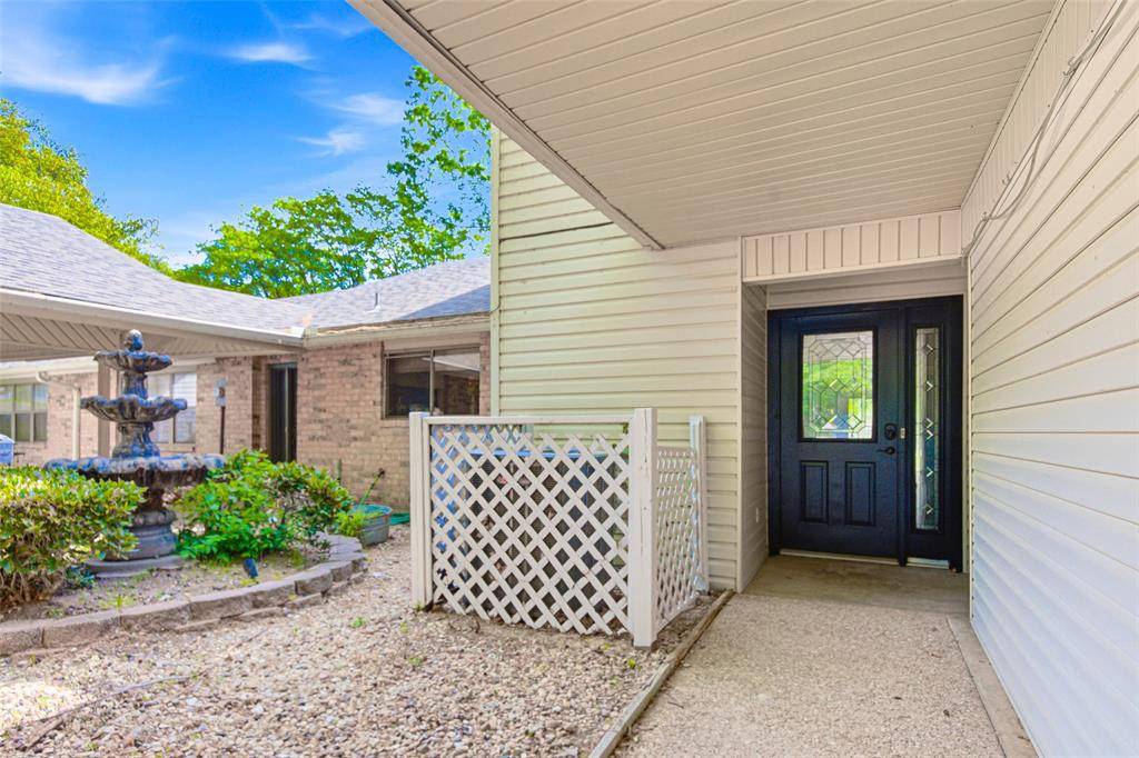 151 N Bay Drive, Bullard, TX 75757