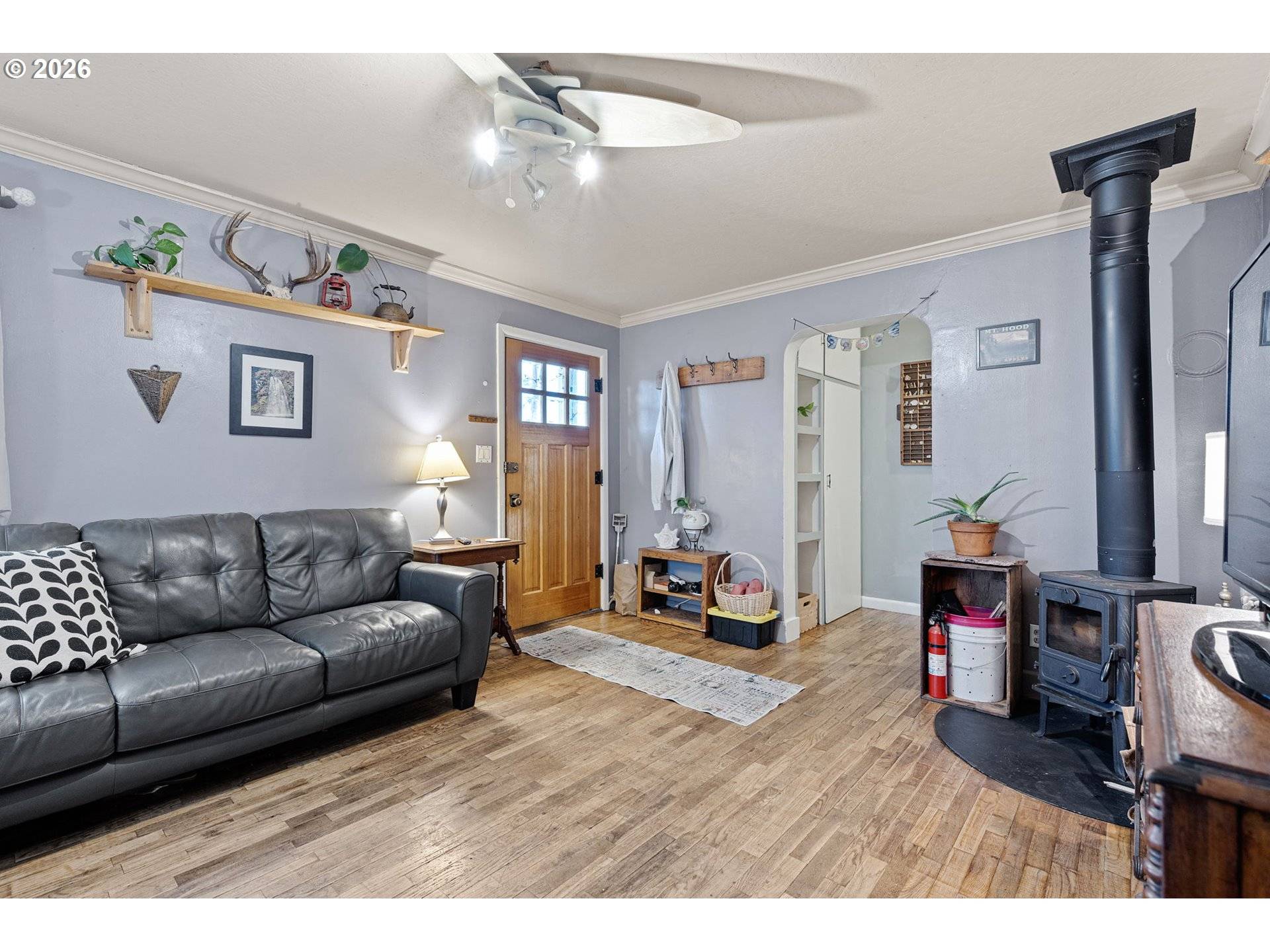 1425 E MADISON AVE, Cottage Grove, OR 97424