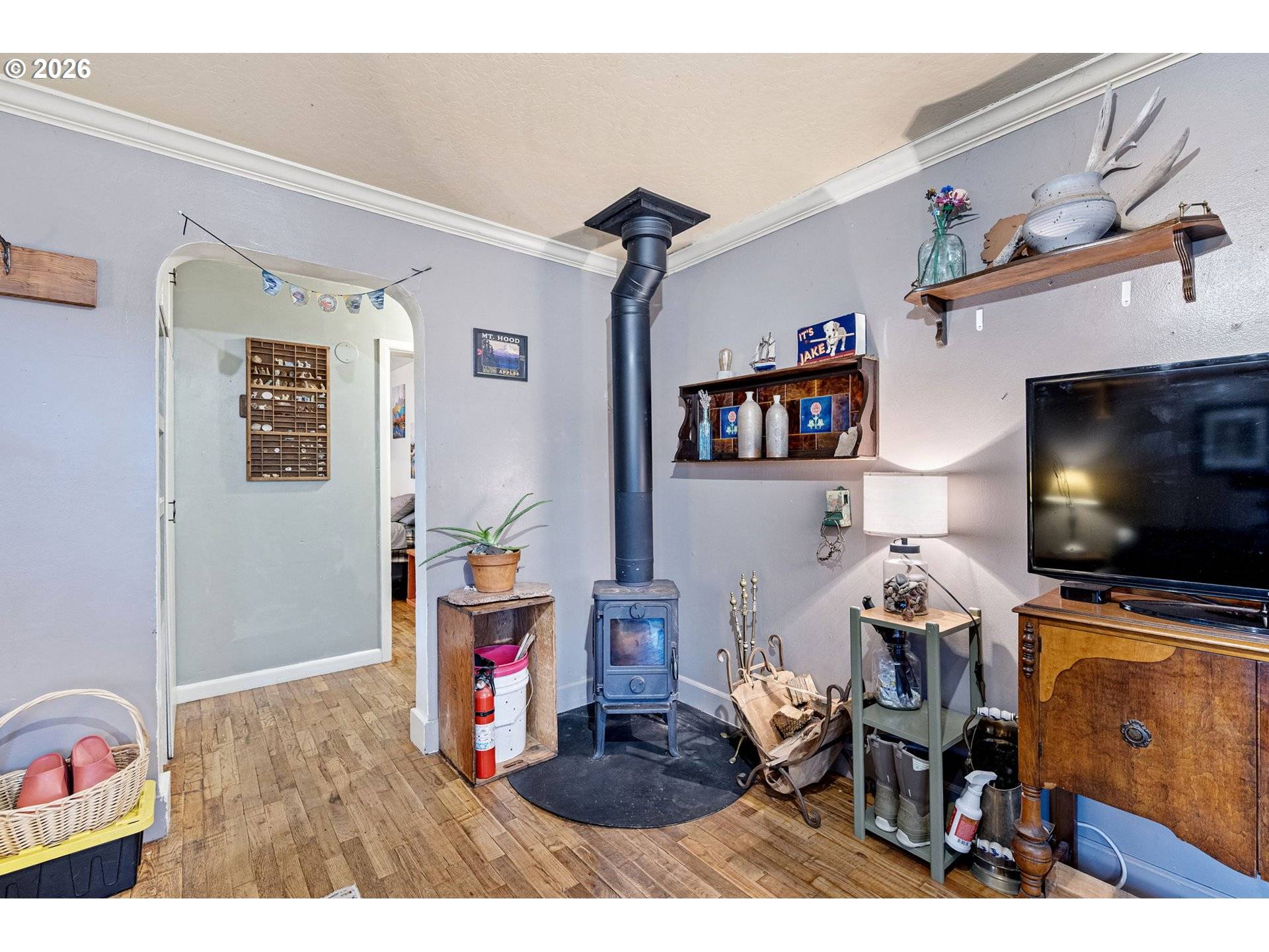 1425 E MADISON AVE, Cottage Grove, OR 97424