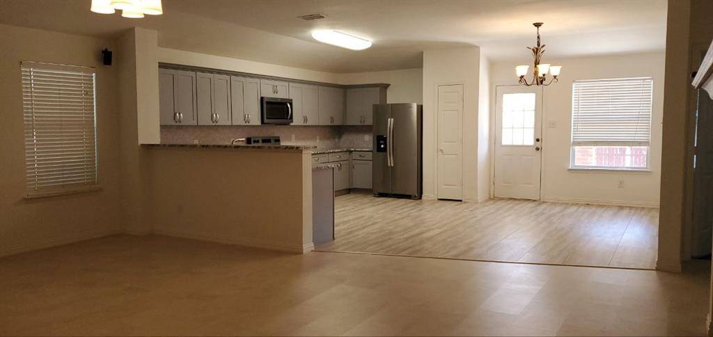 502 Darlene Trail, Euless, TX 76039