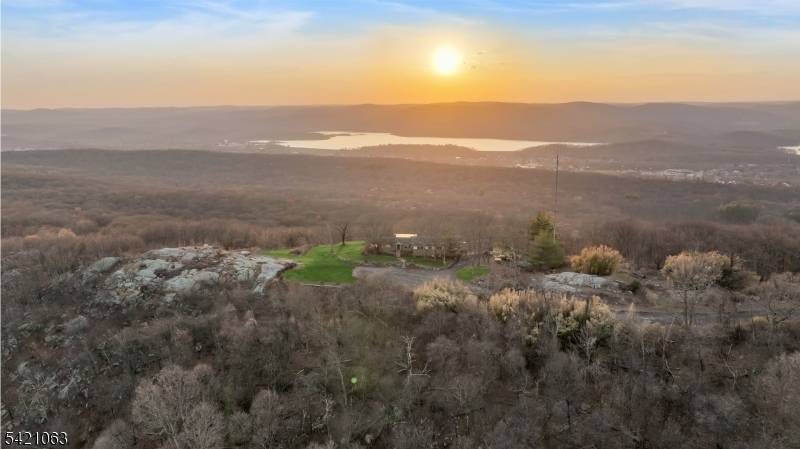 1 Ramapo Park, Wanaque Boro, NJ 07436