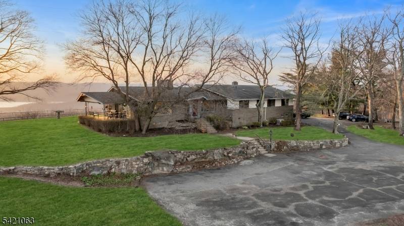 1 Ramapo Park, Wanaque Boro, NJ 07436