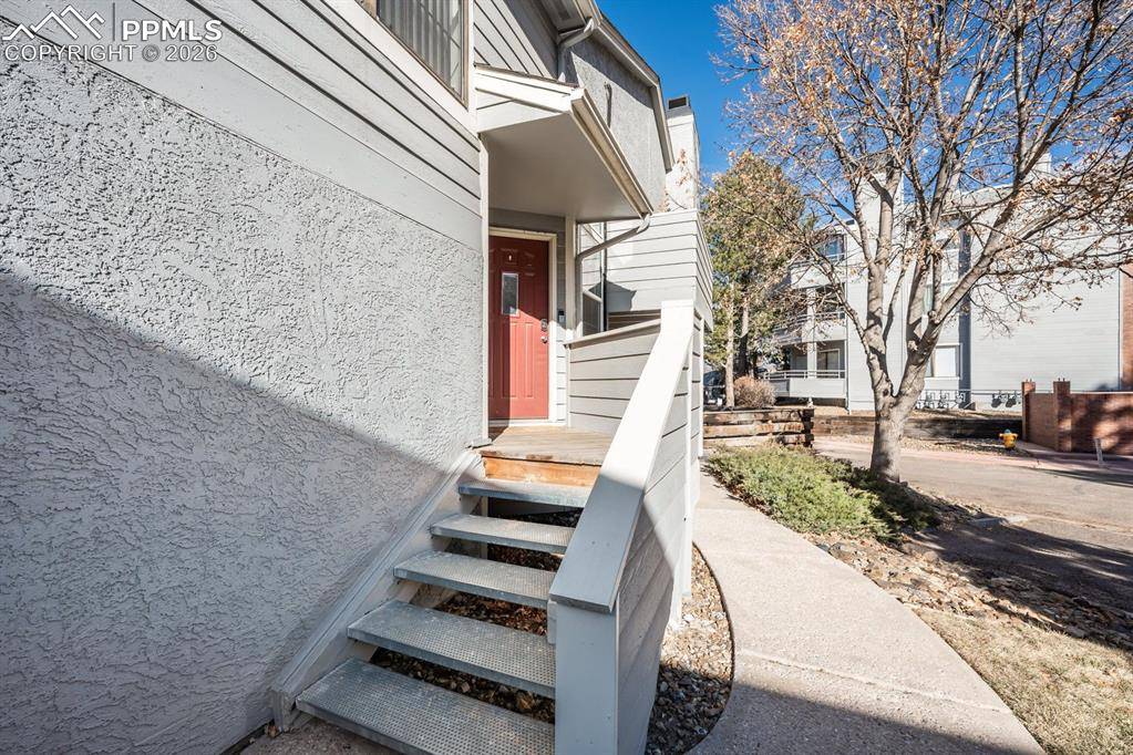 941 Tampico CT, Colorado Springs, CO 80910