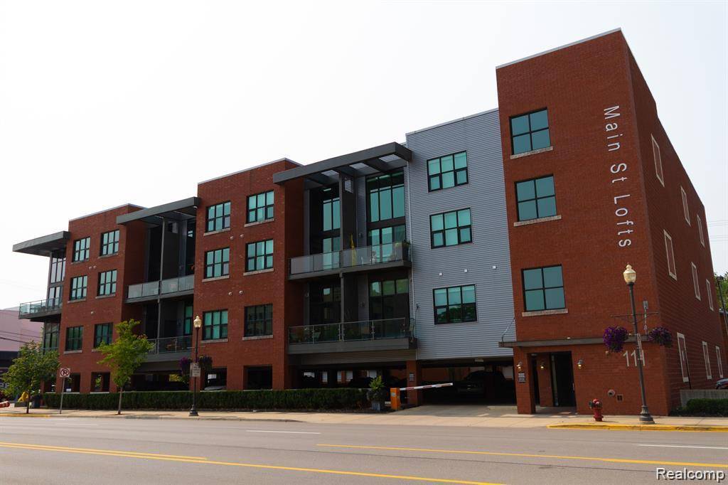 111 N MAIN ST #303, Royal Oak, MI 48067