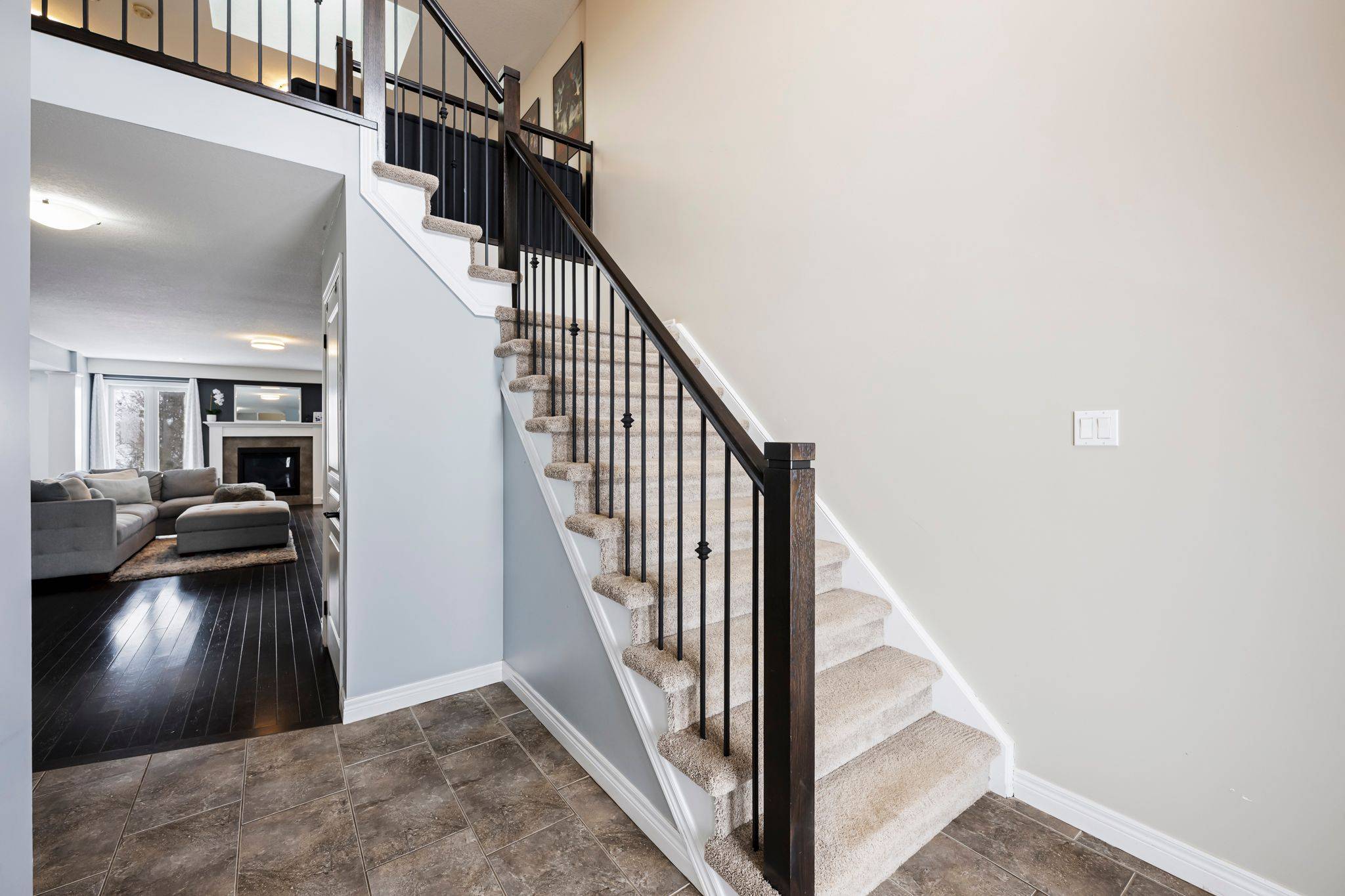 123 Taylor DR, East Luther Grand Valley, ON L9W 6P2