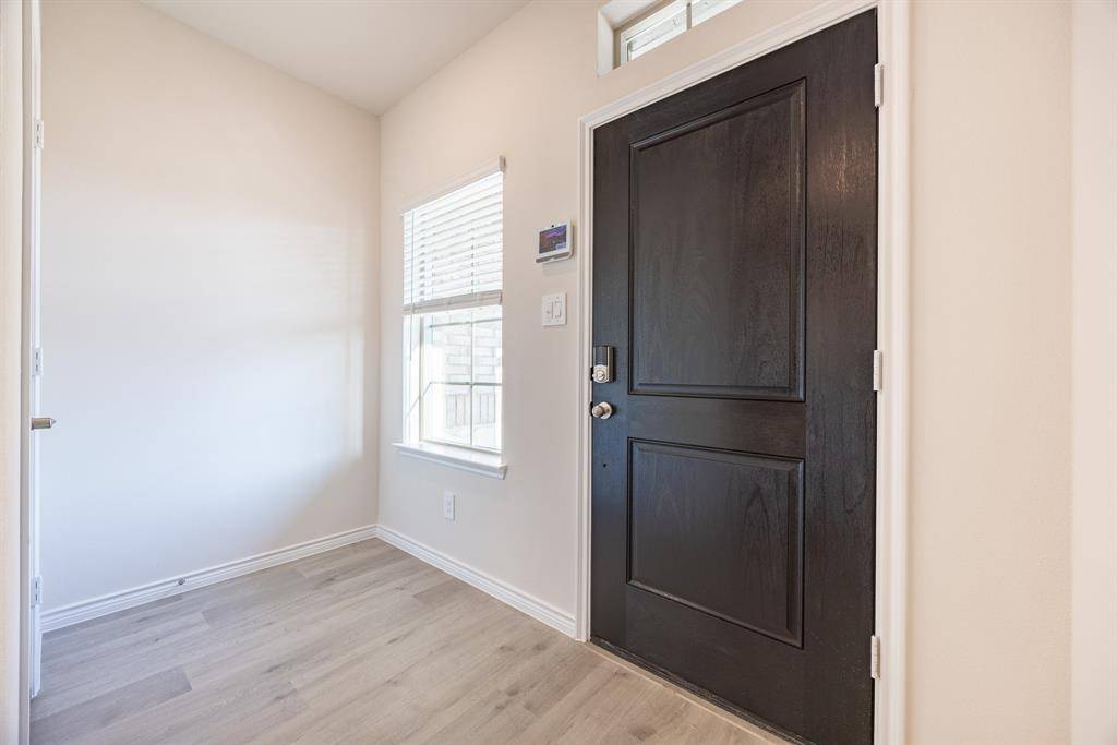 940 Apeldoorn Trail, Little Elm, TX 75068