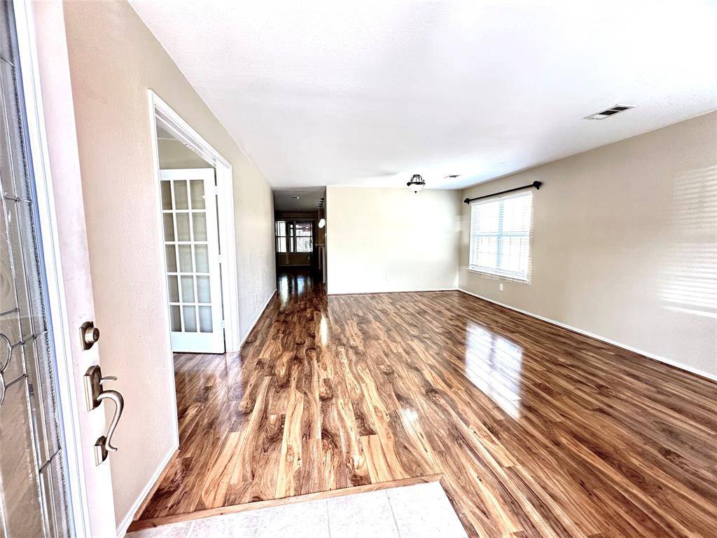 809 Essex Drive, Mckinney, TX 75071