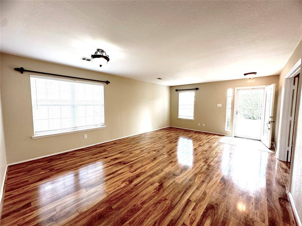 809 Essex Drive, Mckinney, TX 75071