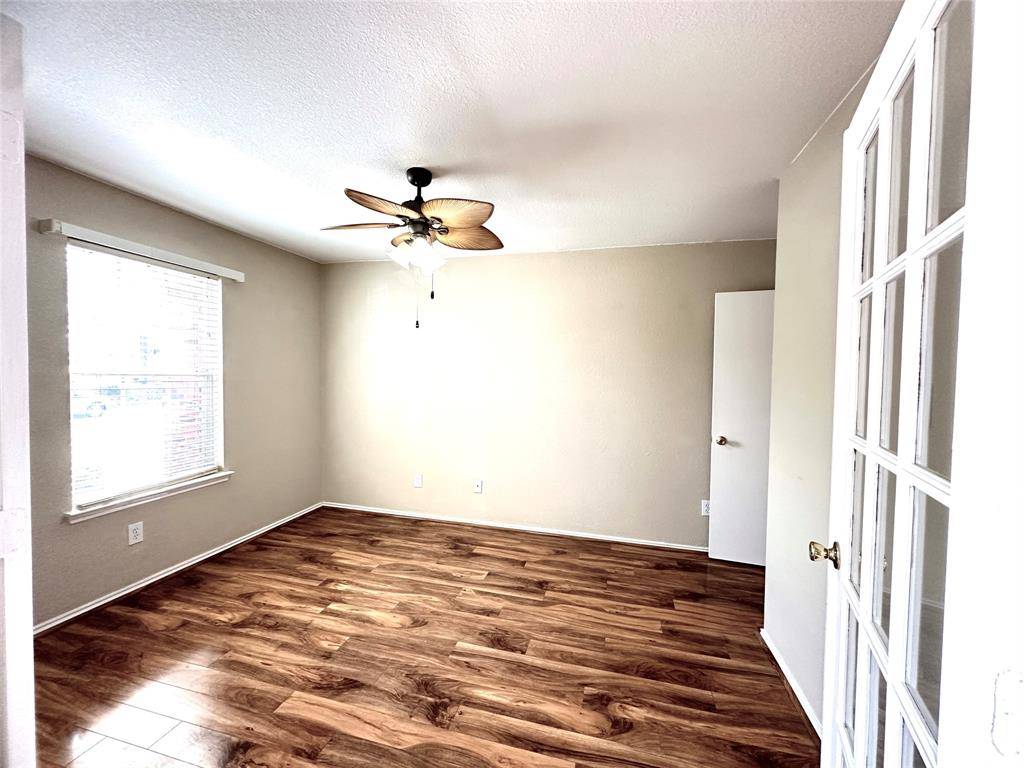 809 Essex Drive, Mckinney, TX 75071