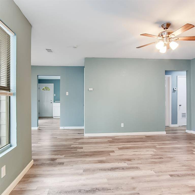 1104 S Gilpin Avenue, Dallas, TX 75211