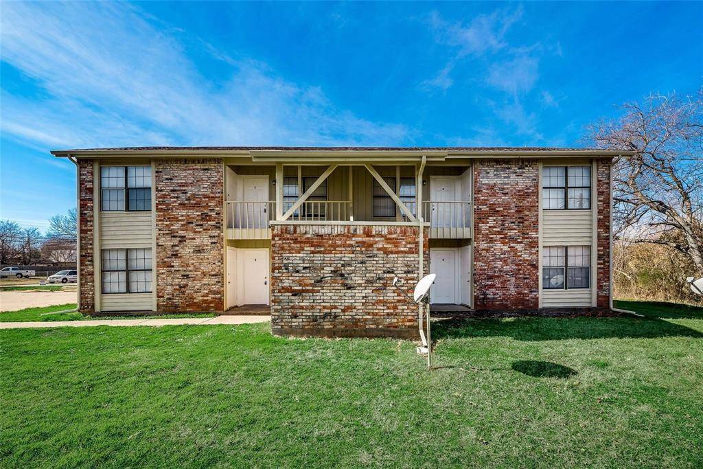218 Renfro Street #A, Grand Prairie, TX 75051