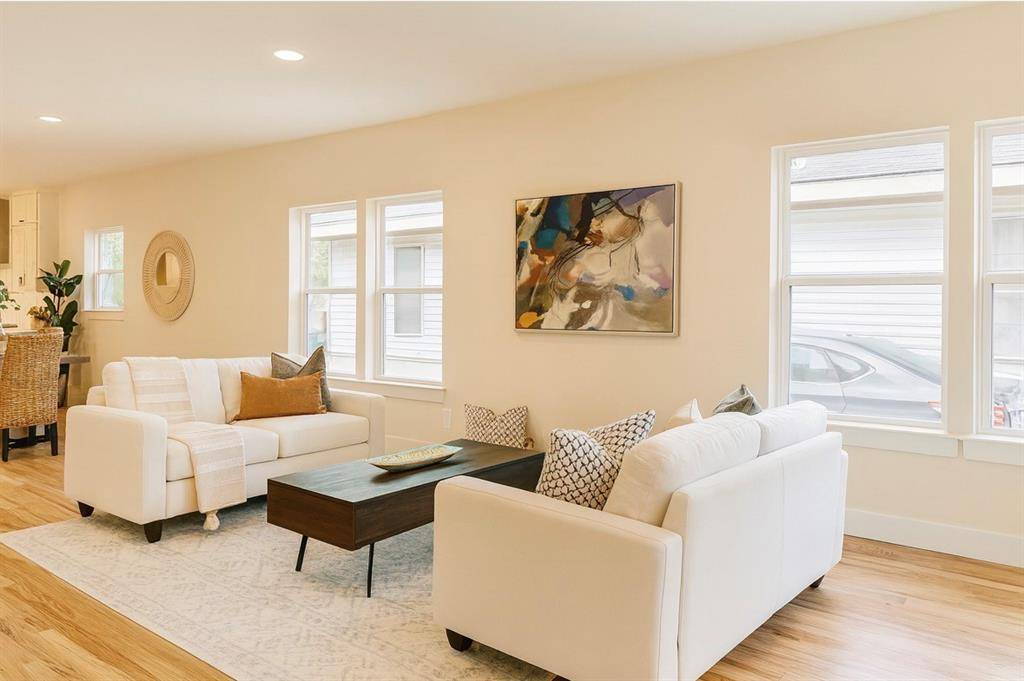 627 S Willomet Avenue, Dallas, TX 75208