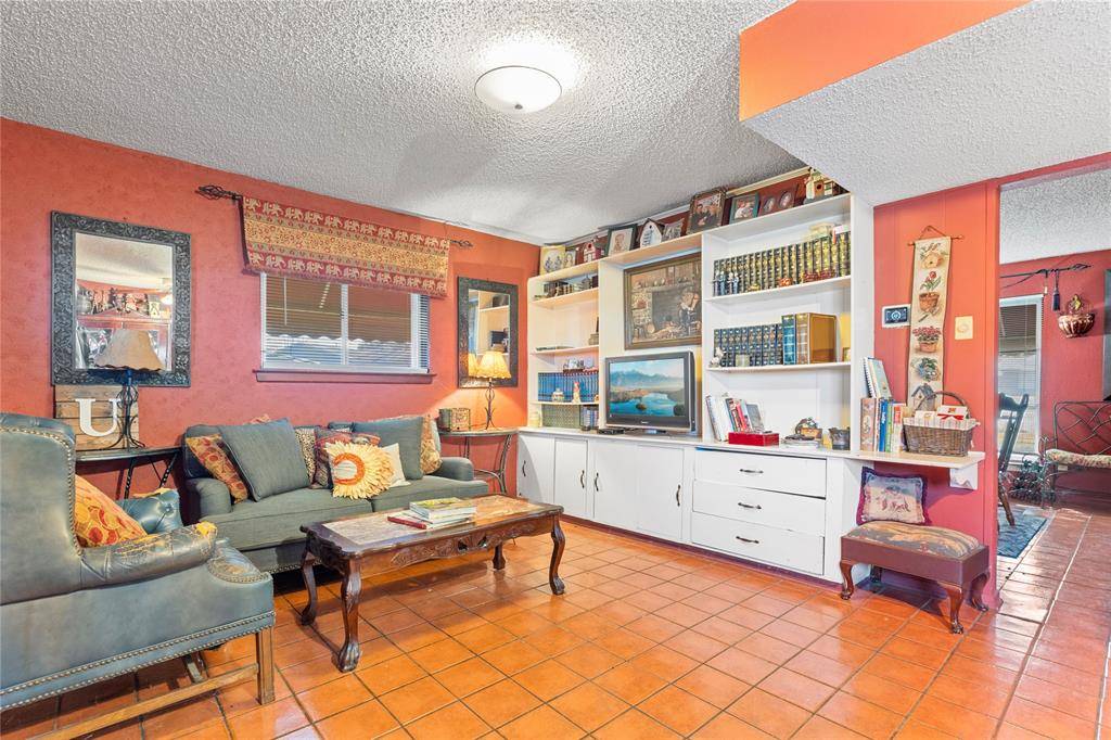 3533 Bahamas Drive, Mesquite, TX 75150