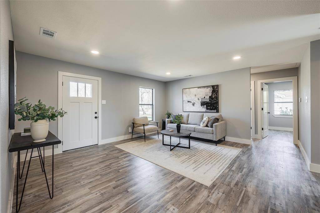 2636 Larry Drive, Dallas, TX 75228