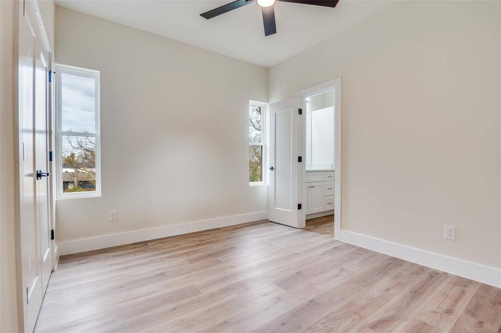 420 Sparks Street, Dallas, TX 75203