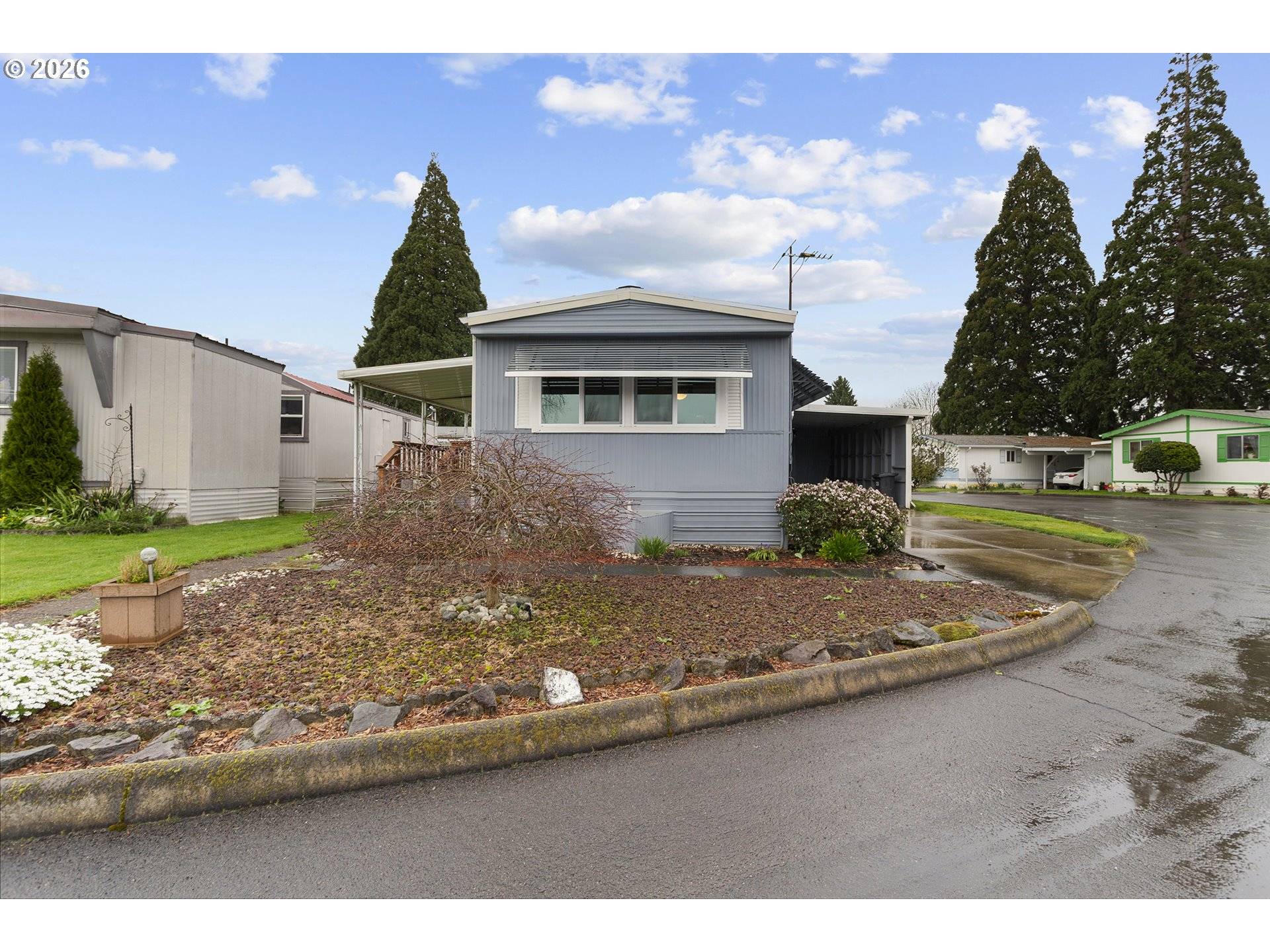 3096 Rainbow LOOP #3096, Hubbard, OR 97032