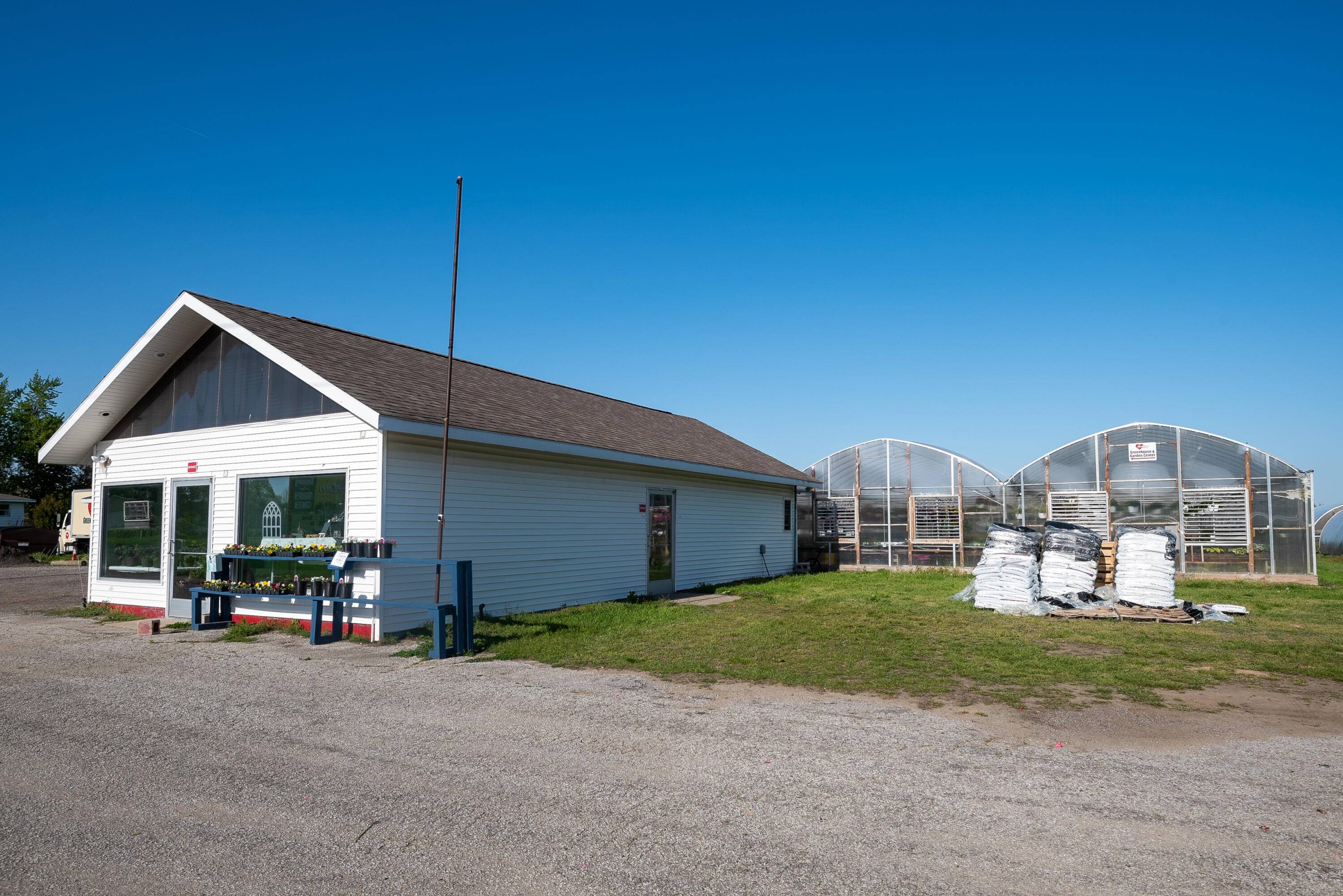 8627 Cleveland AVE, Baroda Twp, MI 49101