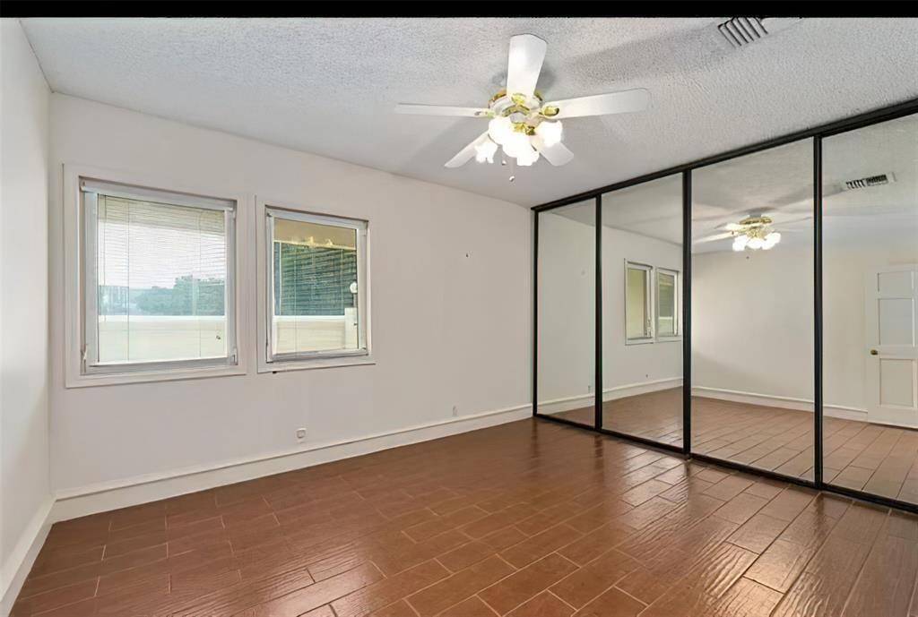 2103 Reflection Bay Drive, Arlington, TX 76013