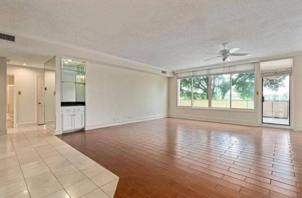 2103 Reflection Bay Drive, Arlington, TX 76013