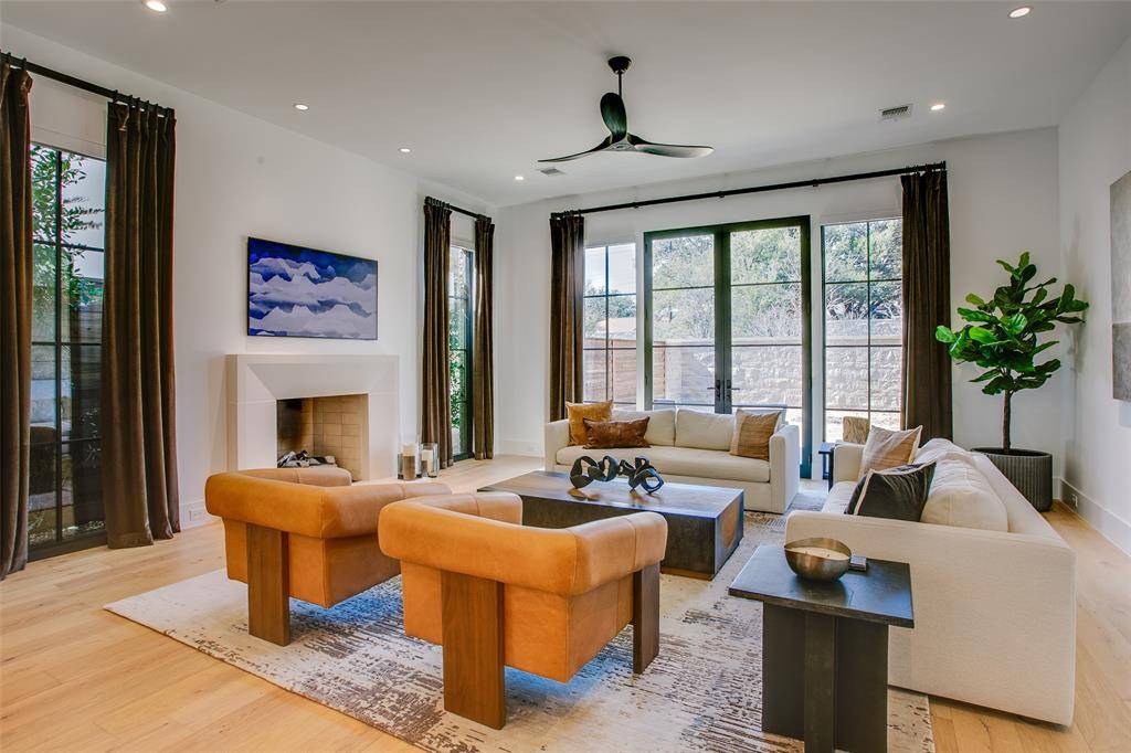 9721 Kerrisdale Lane, Dallas, TX 75230