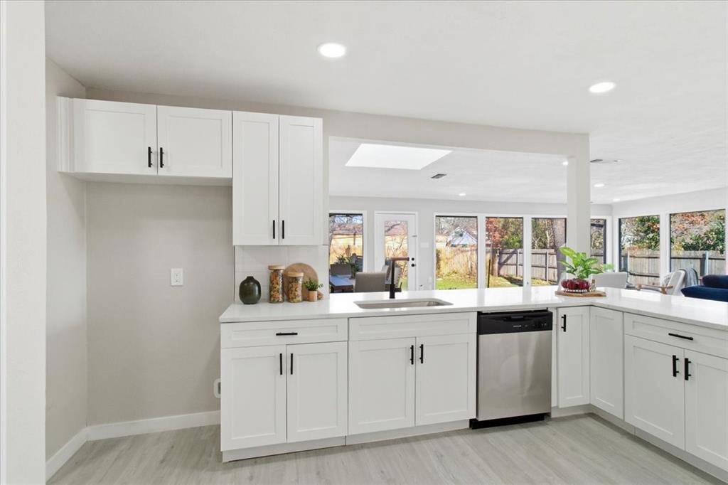 1509 University Drive, Arlington, TX 76013