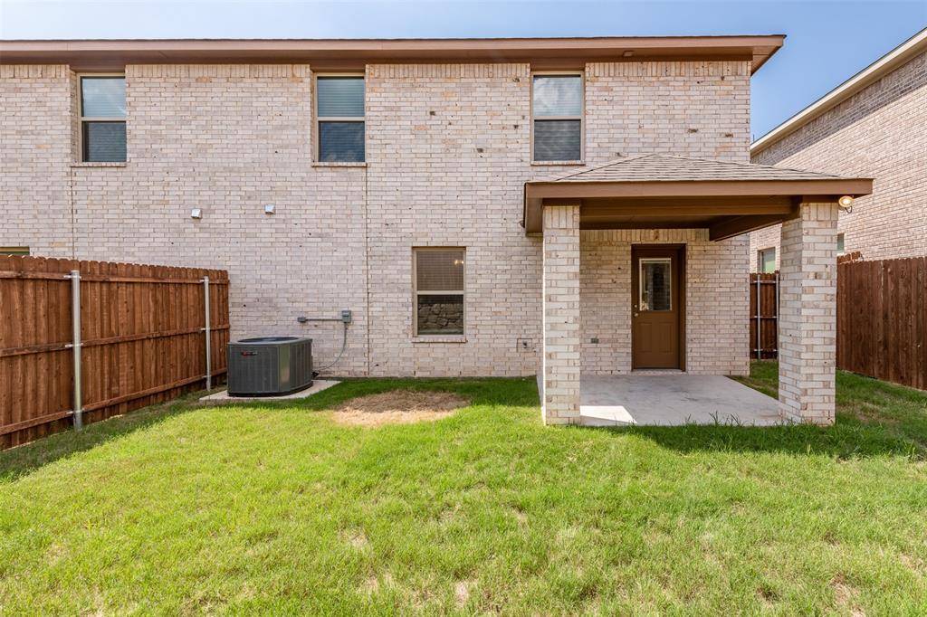 720 Rolling Terrace Circle, Granbury, TX 76049