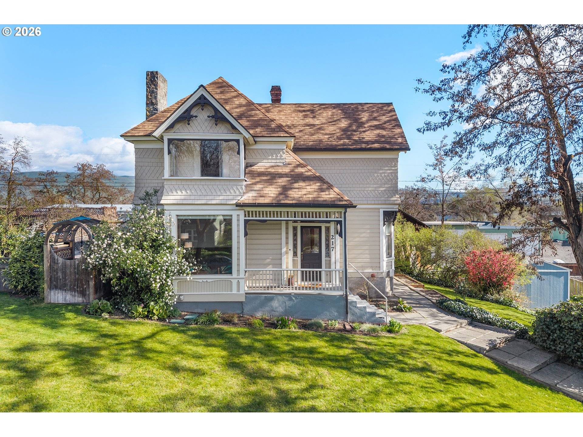 217 W 8TH ST, The Dalles, OR 97058