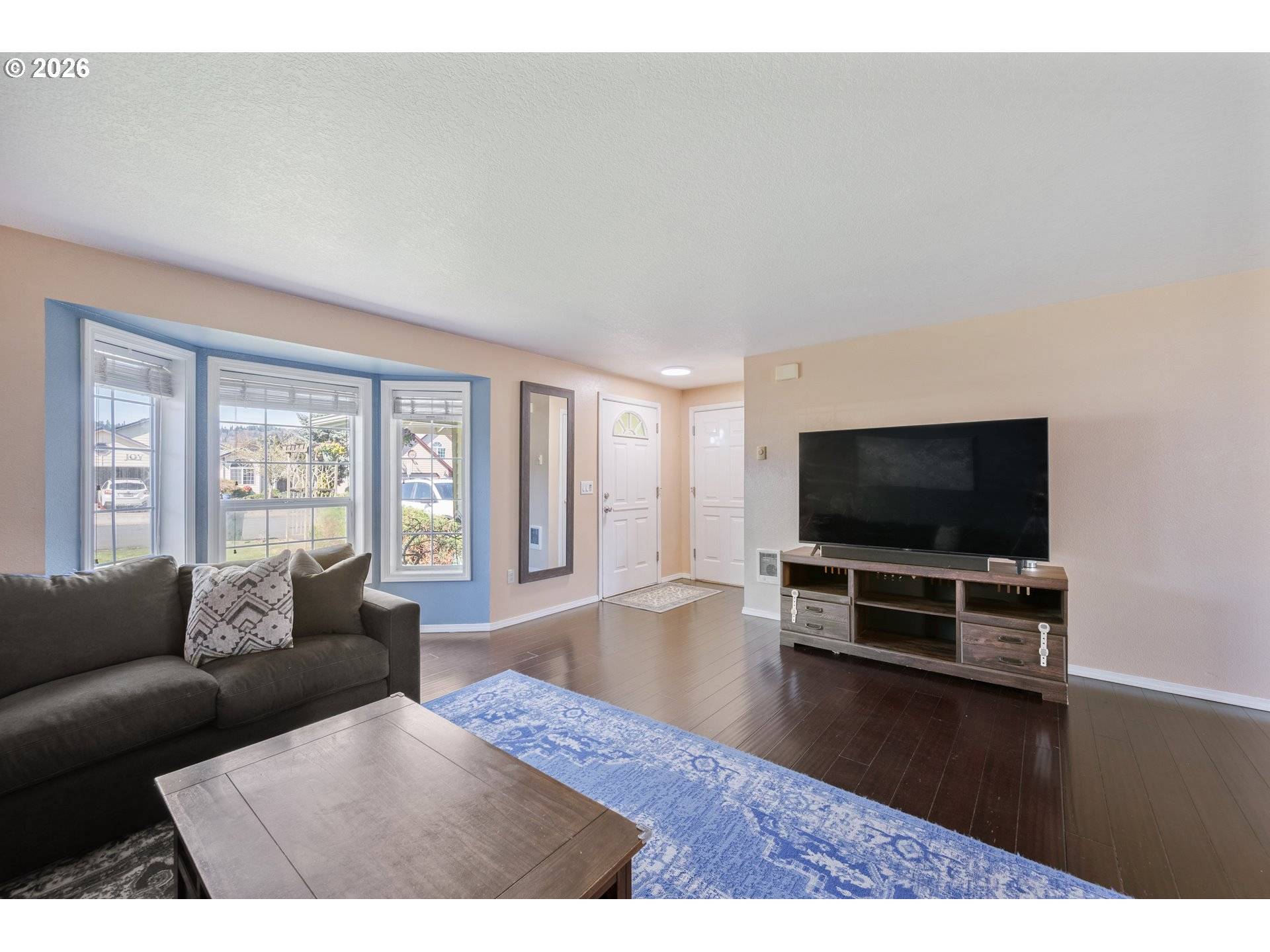 121 ADAMS DR, Kelso, WA 98626