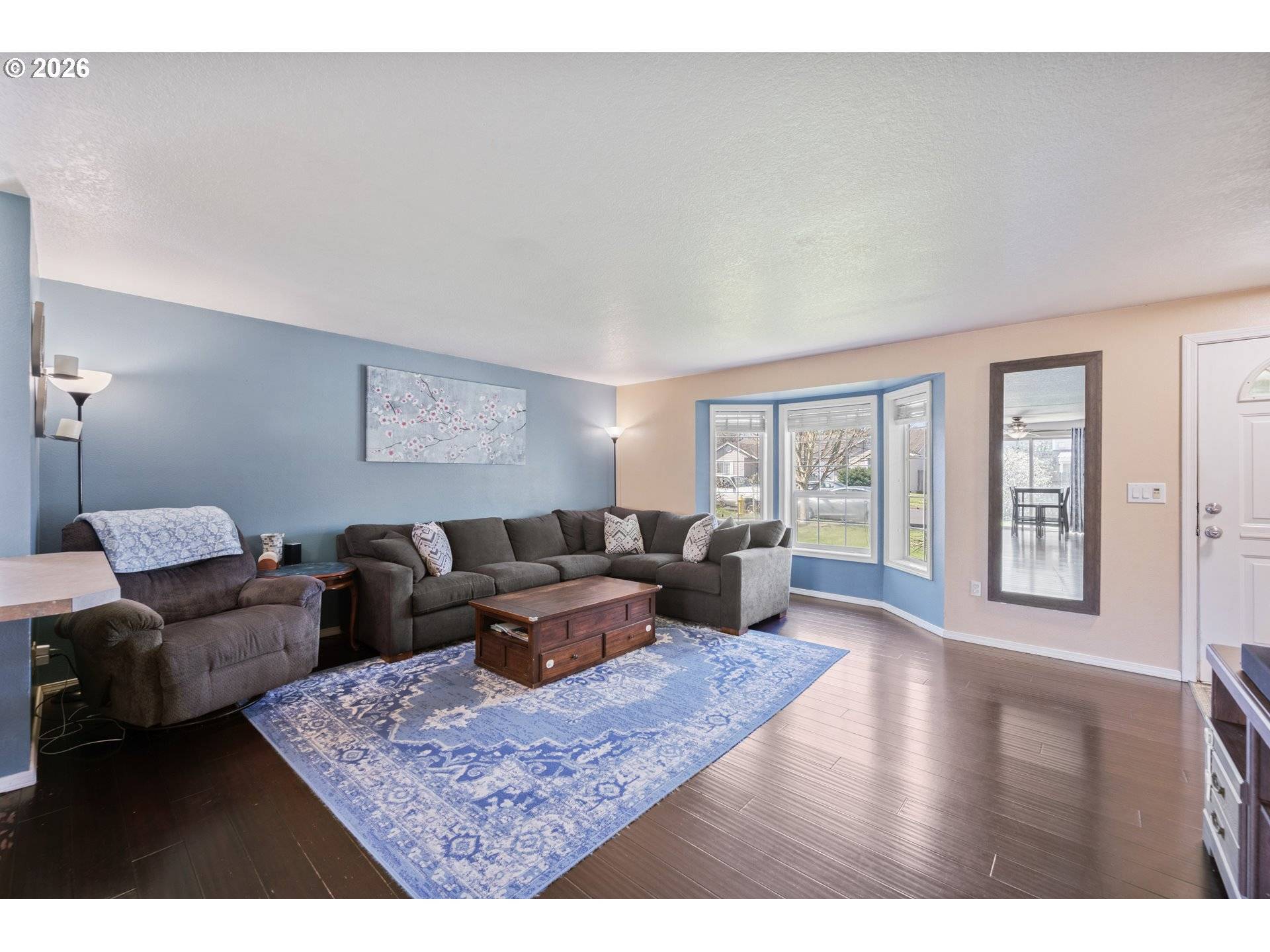 121 ADAMS DR, Kelso, WA 98626