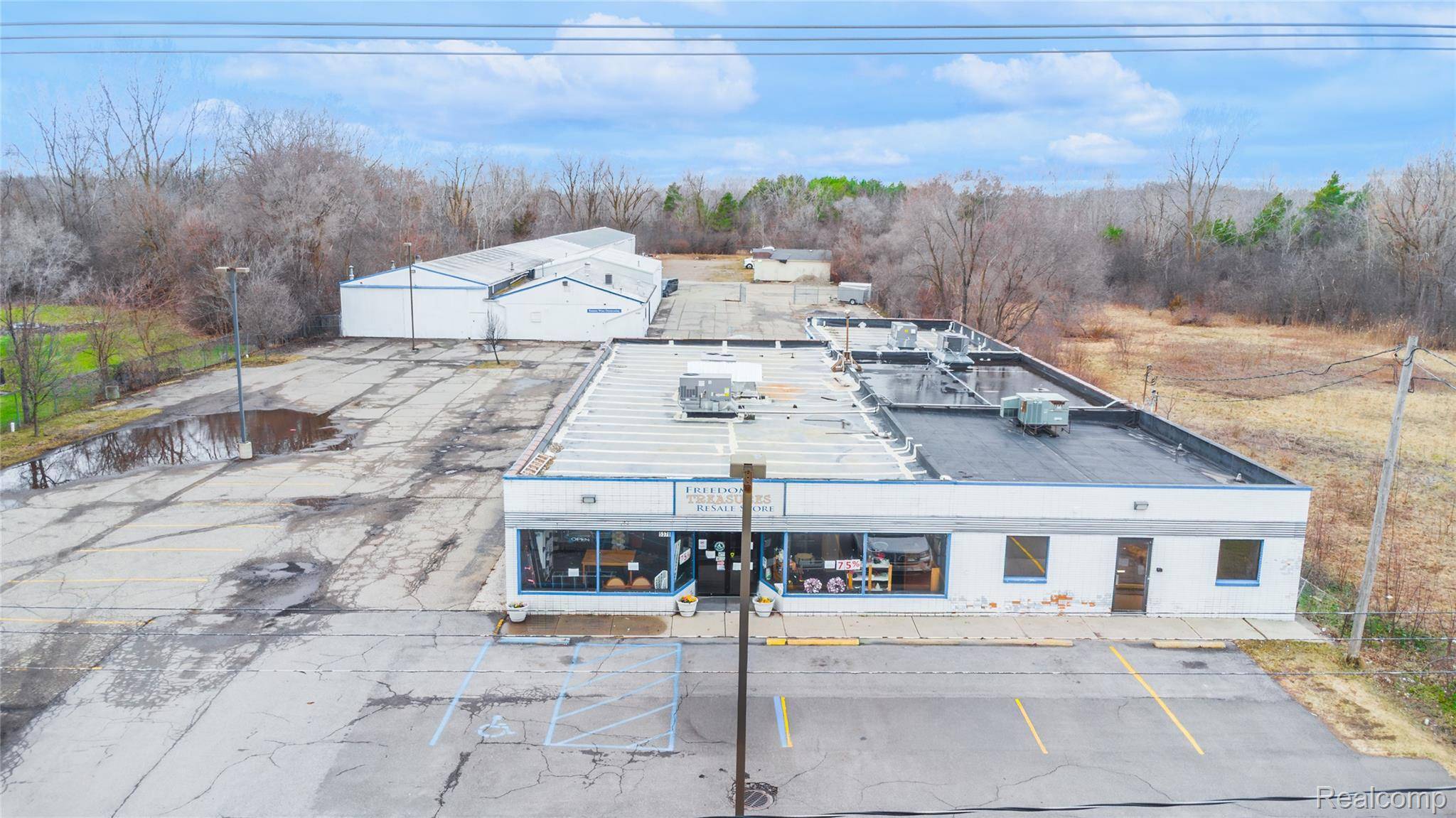 5378 Fenton RD, Mundy Township, MI 48507