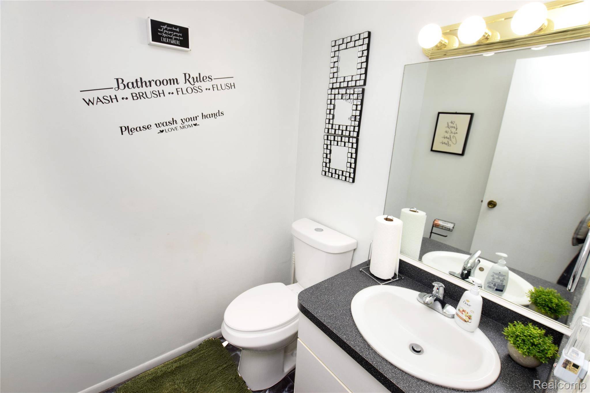 2525 White Oak PL, Flintchartertownship_genesee, MI 48532