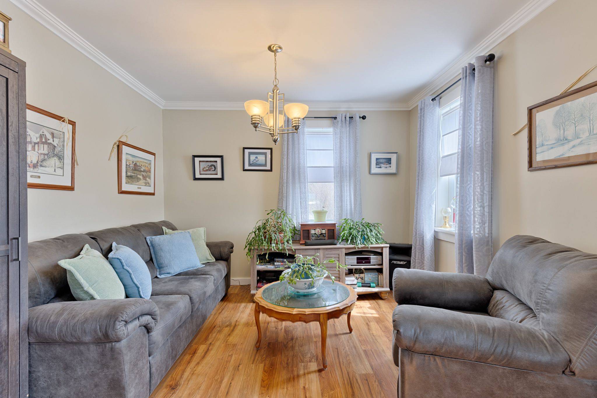 82 Bonnechere ST E, Bonnechere Valley, ON K0J 1T0