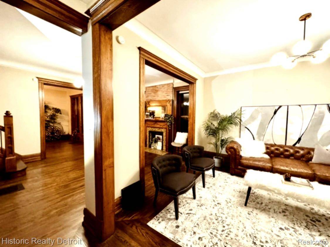 647 W ALEXANDRINE ST, Detroit, MI 48201