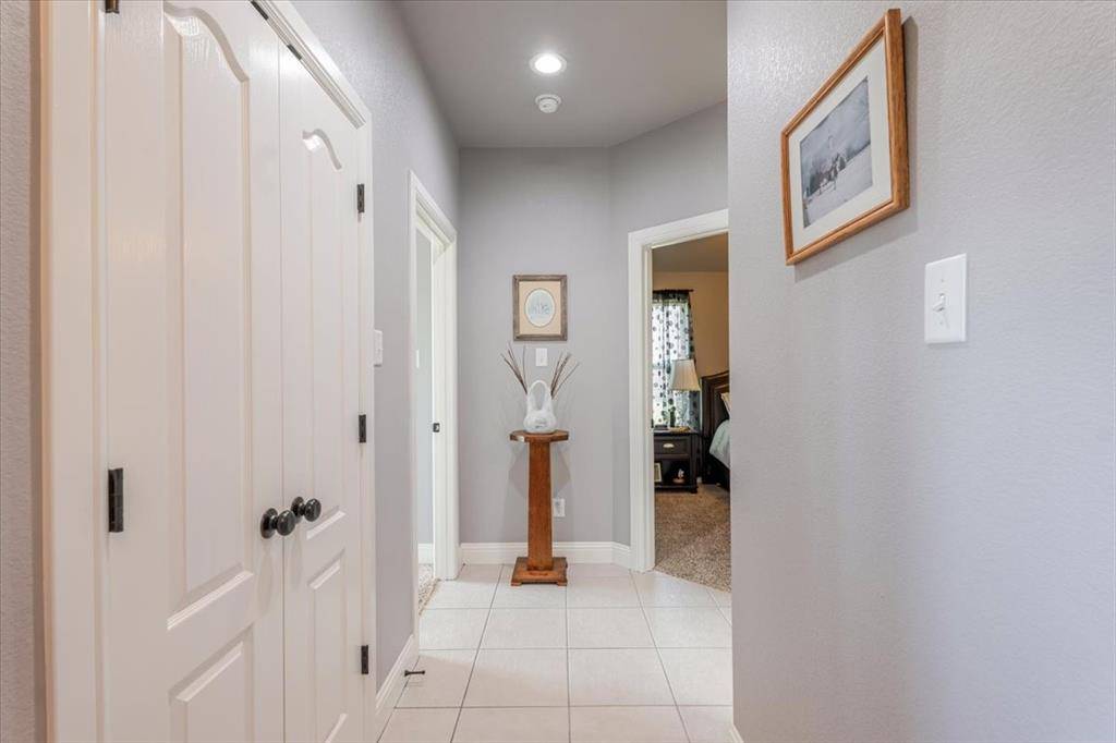 140 Pine Road, Poolville, TX 76487