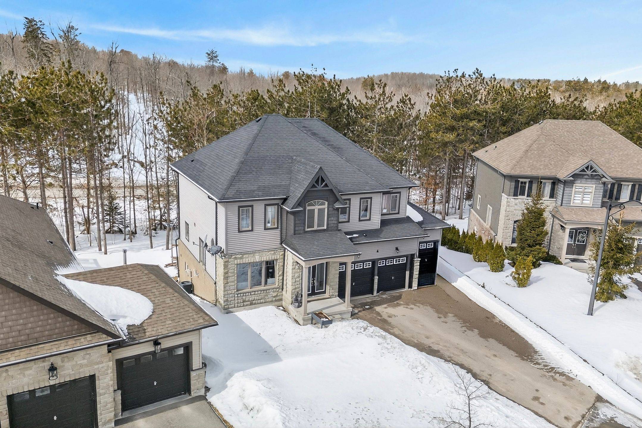 4 Boville CT, Oro-medonte, ON L0L 2L0