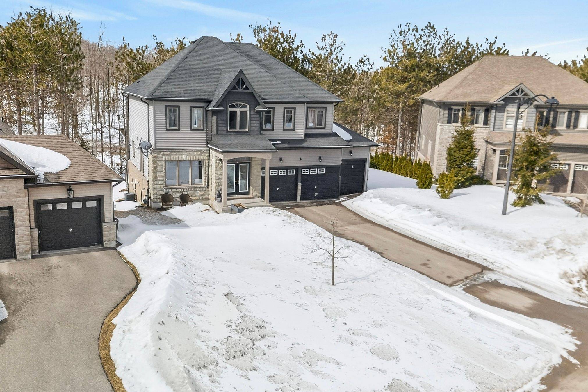 4 Boville CT, Oro-medonte, ON L0L 2L0